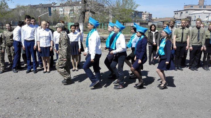 Конкурс "Строя и песни"