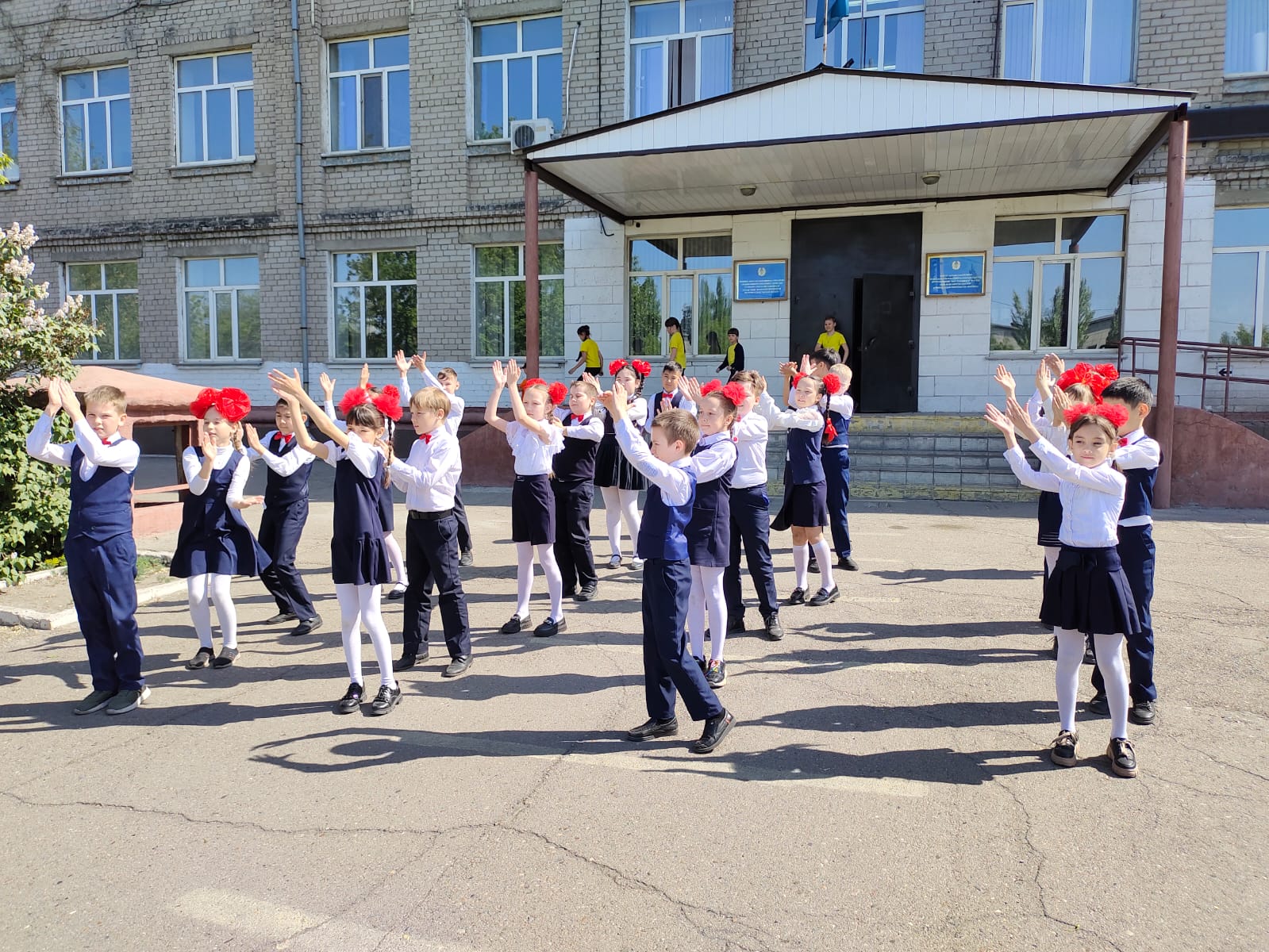 Творческий флешмоб "Болашаққа бірге!"